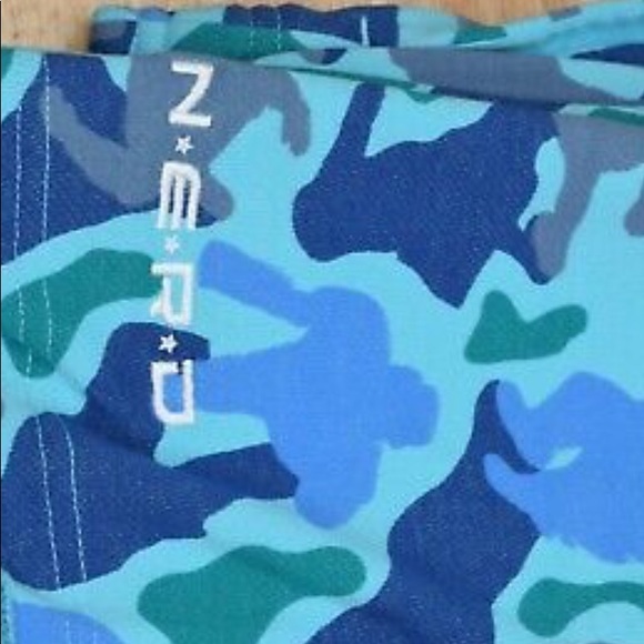 Pharrell Williams x Adidas Camo Shorts - Picture 3 of 4